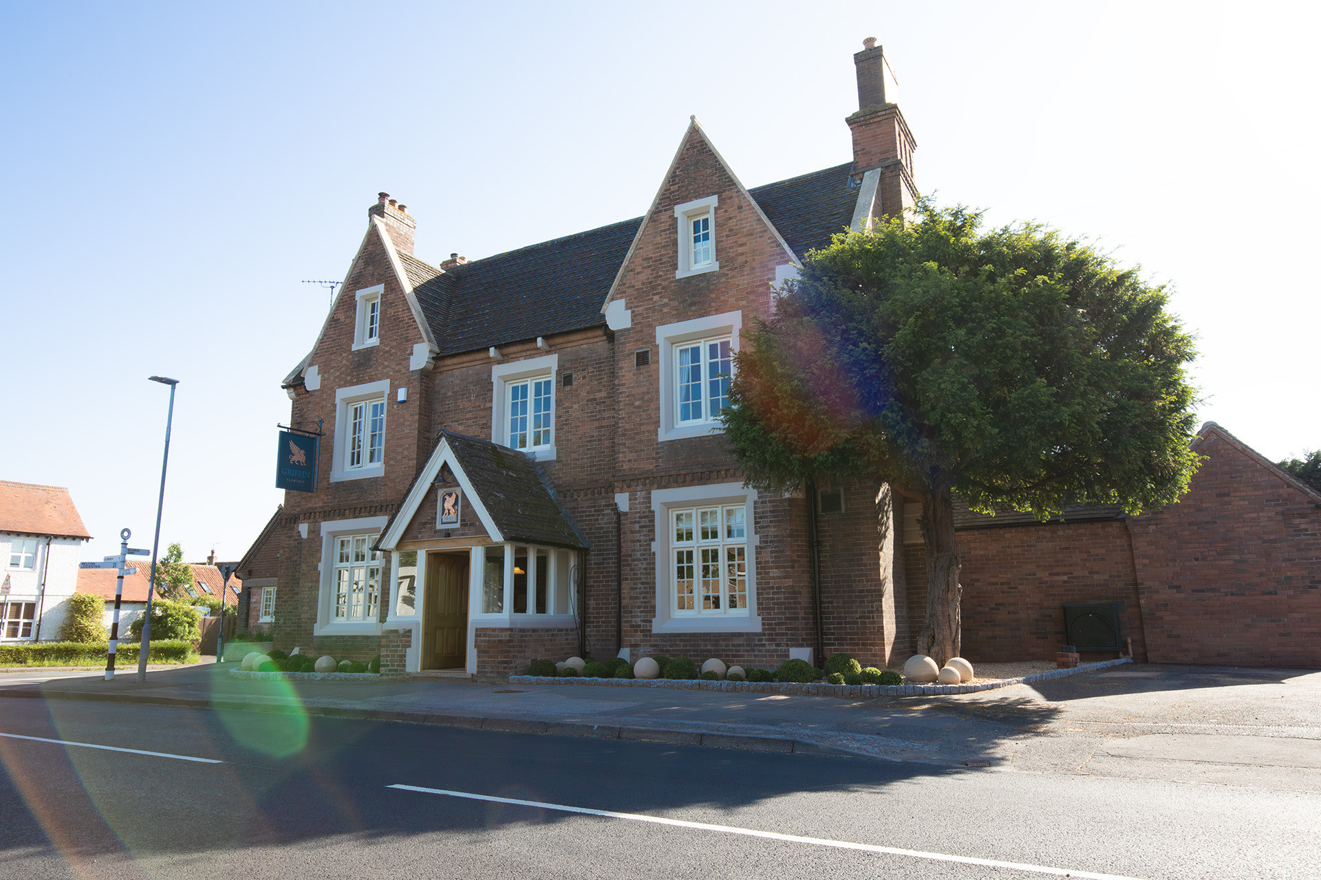 venue-the-griffin-plumtree.jpg