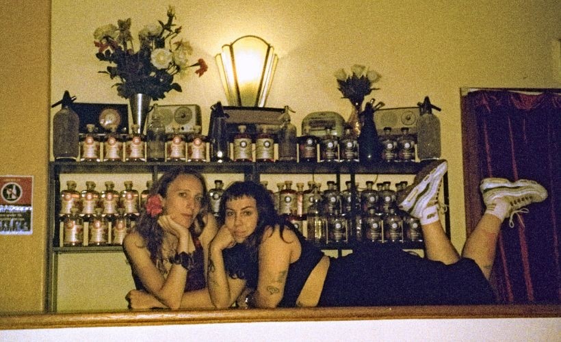 a29e69b5d240fbe6_Andie_&_Isobel_Knight.jpg