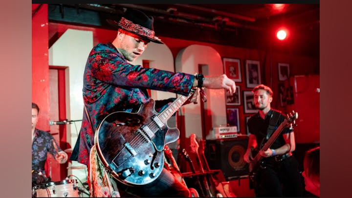 befb6a3ed279f021_The_Thomas_Heppell_Band_-_Live_@_Billy's_(upstairs.jpg