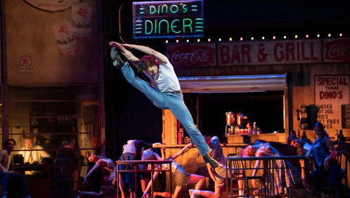 2774408dfafa576e_Touch_Tour_-_Matthew_Bourne’s_The_Car_Man.jpg