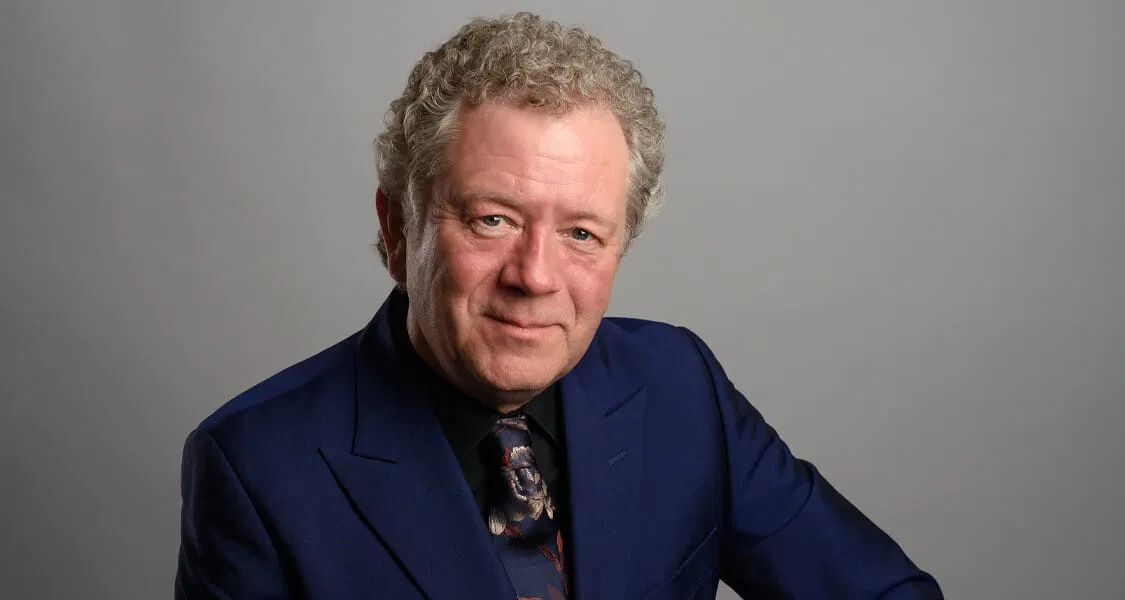 e68f663901d56ec4_Jon_Culshaw__Me,_Myself_&_Others.webp