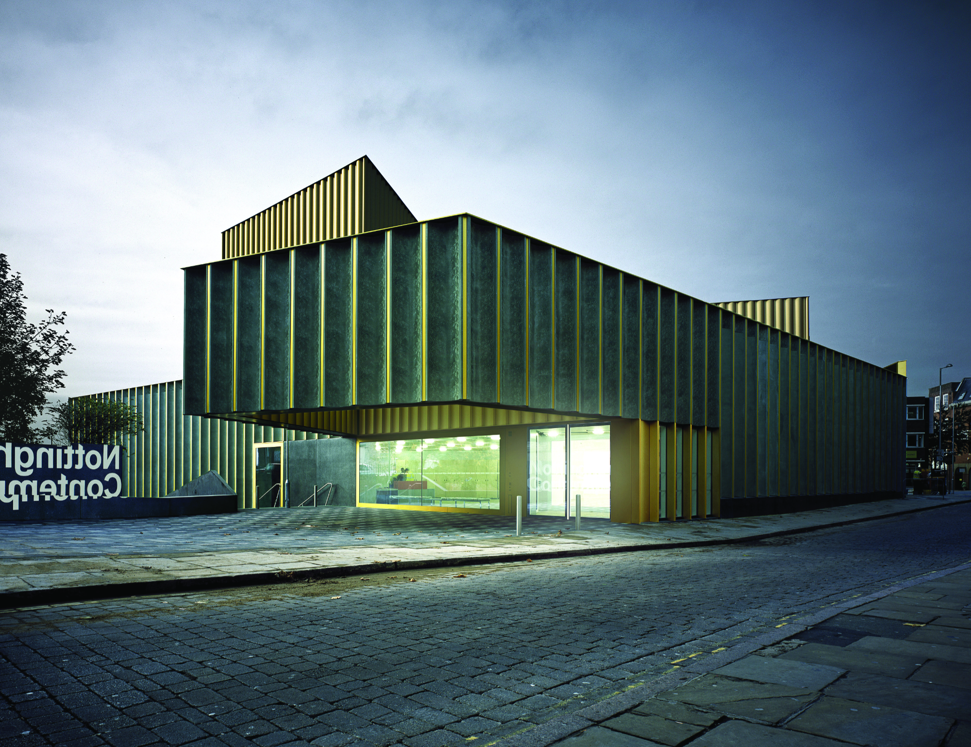 Nottingham-Contemporary 2000-114358.jpg