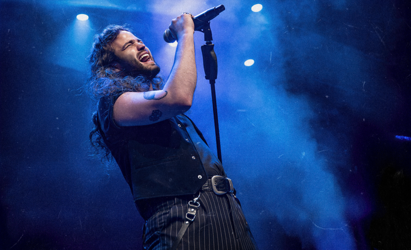 e87c3f40c51a5c17_Dan_Byrne_-_Live..._In_The_Moment_Tour_2026.jpg