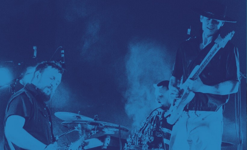 40460f4c07810a34_Lightning_Threads_-_Live_@_Billy's.jpg