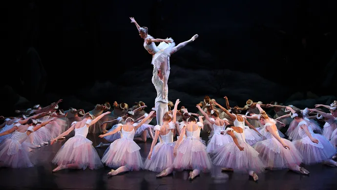 2f9c4057f5c23dc3_English_Youth_Ballet__Swan_Lake.webp