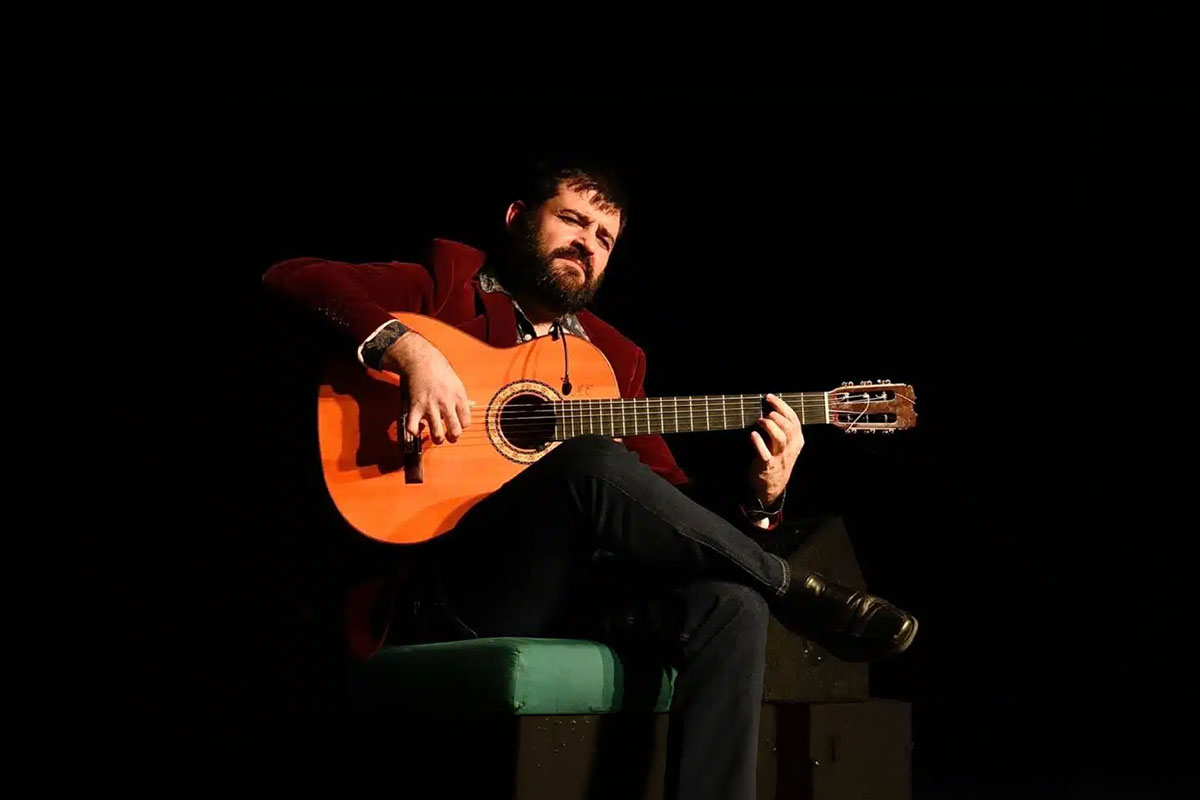 18.9-Jose-Almarcha-Trio-114492.jpg